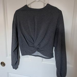 cropped knotted long sleeve
